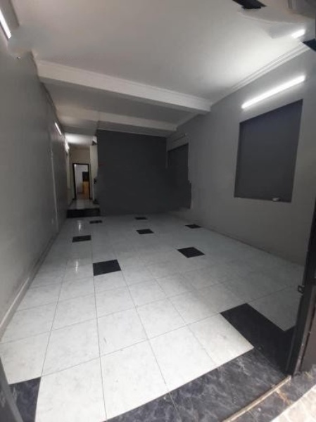Bán nhà 2 tầng 121 m² tại Đường Cách Mạng Tháng Tám, Phường 10, Quận 3, Hồ Chí Minh